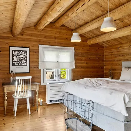 Holiday home Authentic Log House Near Boto By