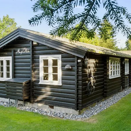 Authentic Log House Near Holiday home *
