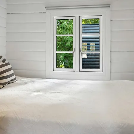 Authentic Log House Near Holiday home Boto By