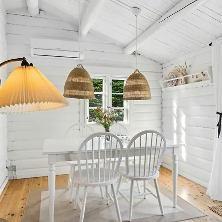 Authentic Log House Near Holiday home *